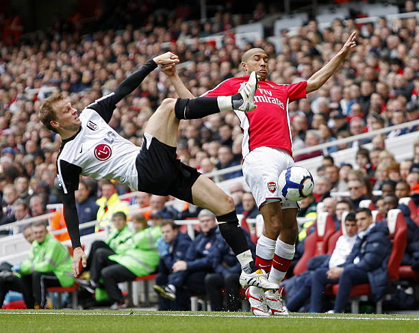 智能家居设 智能家居设